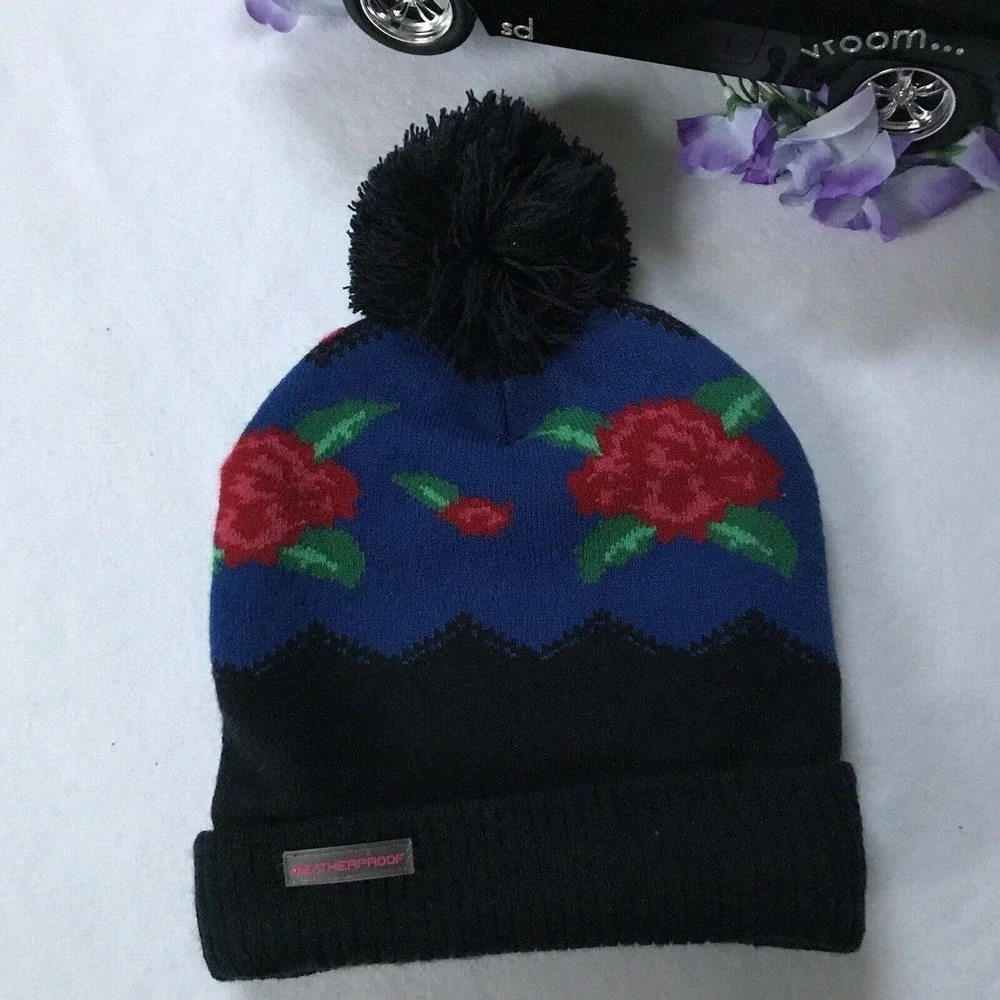 Weatherproof NWOT Beanie and Gloves Set Girls One Size